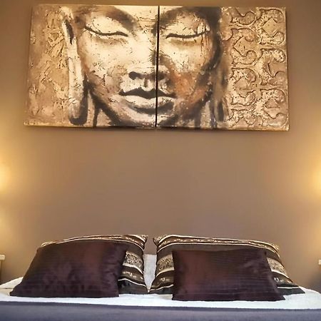 Le Bonnet De Nuit Bed & Breakfast Chalmoux ภายนอก รูปภาพ