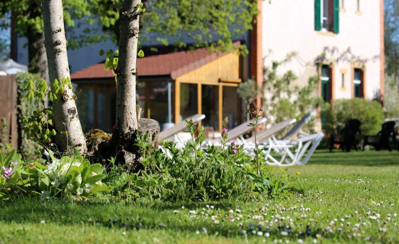 Le Bonnet De Nuit Bed & Breakfast Chalmoux ภายนอก รูปภาพ