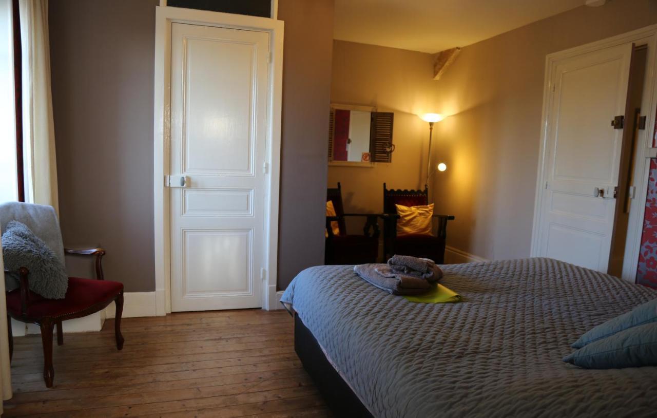 Le Bonnet De Nuit Bed & Breakfast Chalmoux ภายนอก รูปภาพ