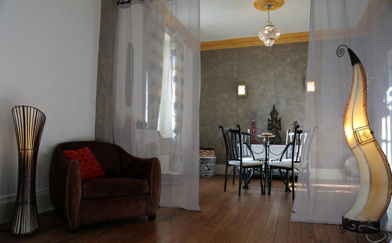 Le Bonnet De Nuit Bed & Breakfast Chalmoux ภายนอก รูปภาพ